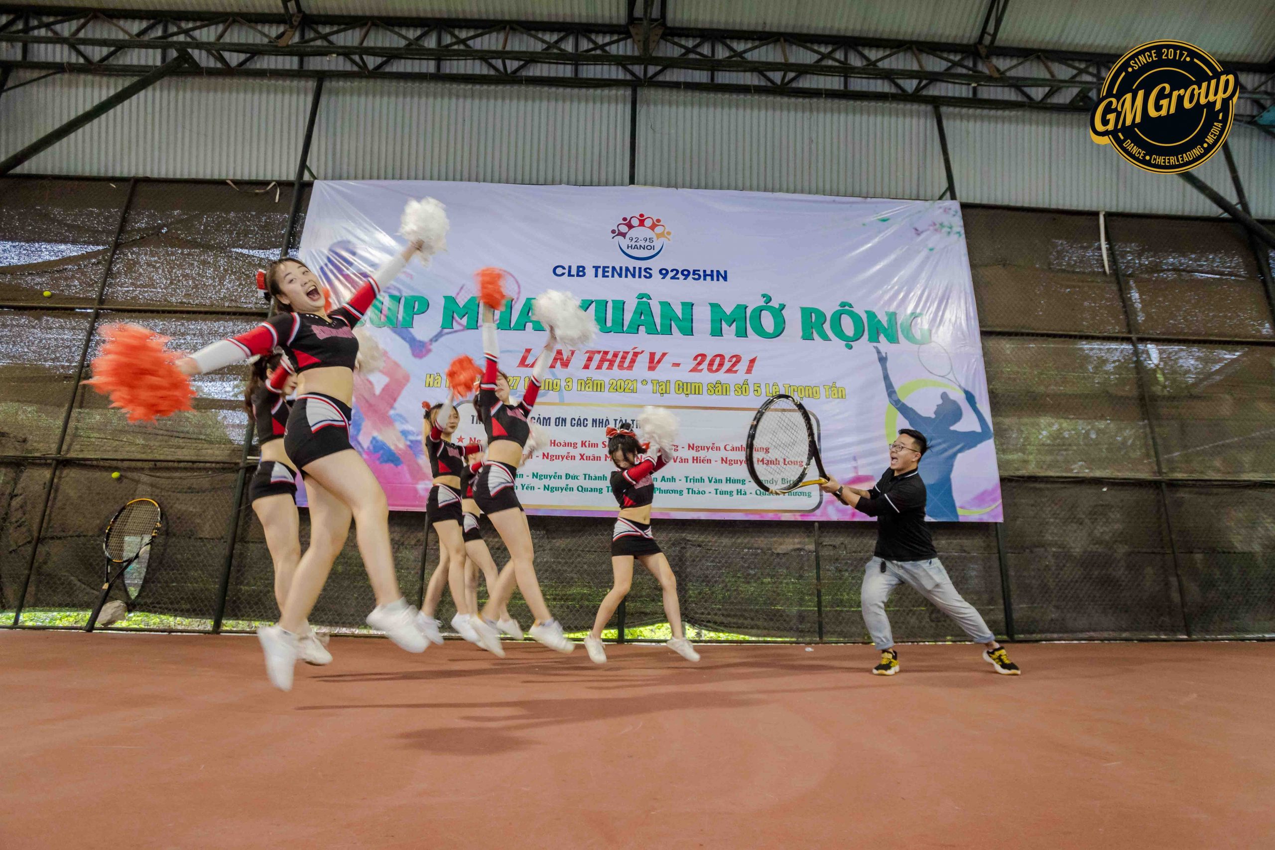 Nhảy cổ động giải Tennis 92-95