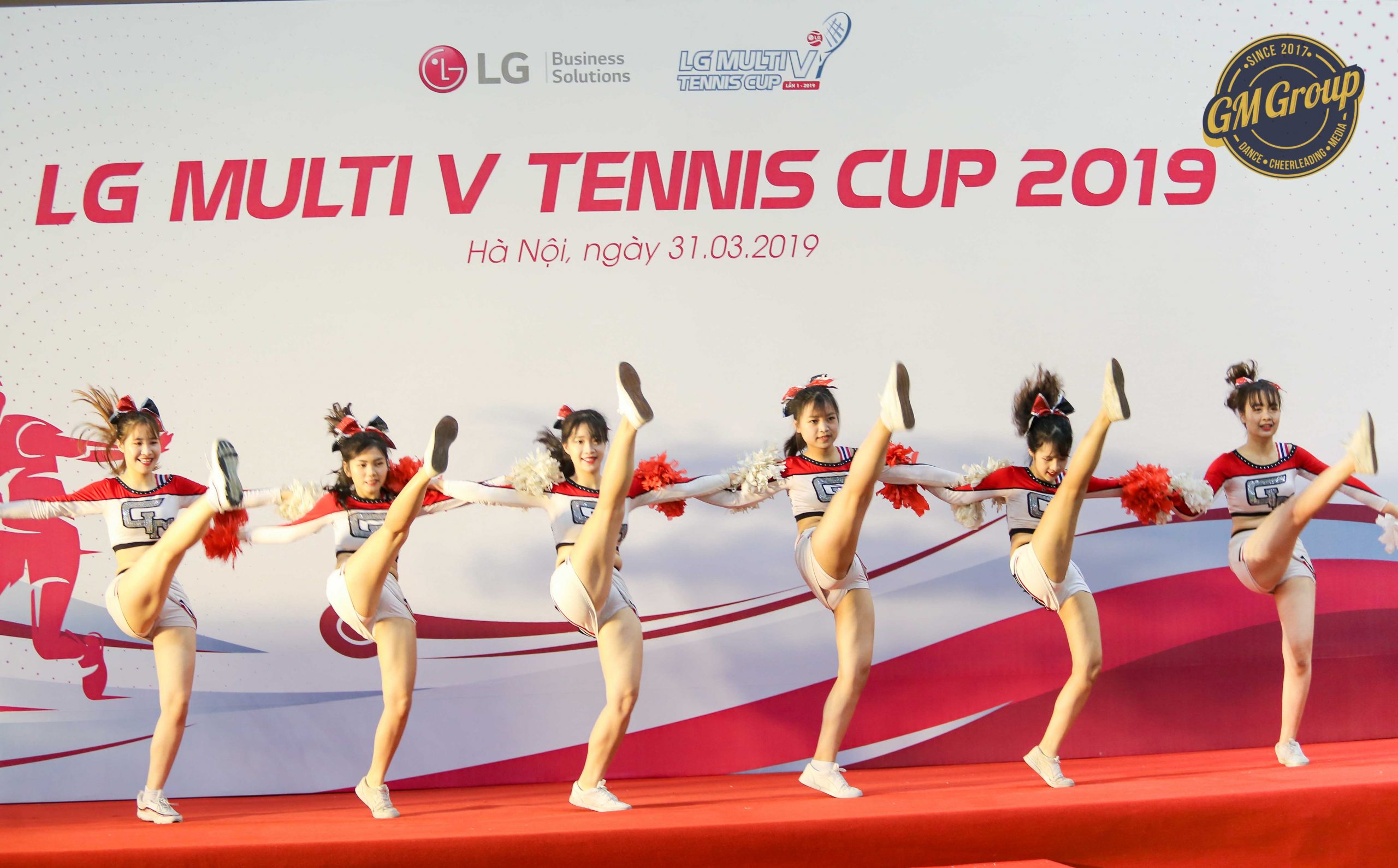 Nhảy cổ động Giải Tennis LG Display